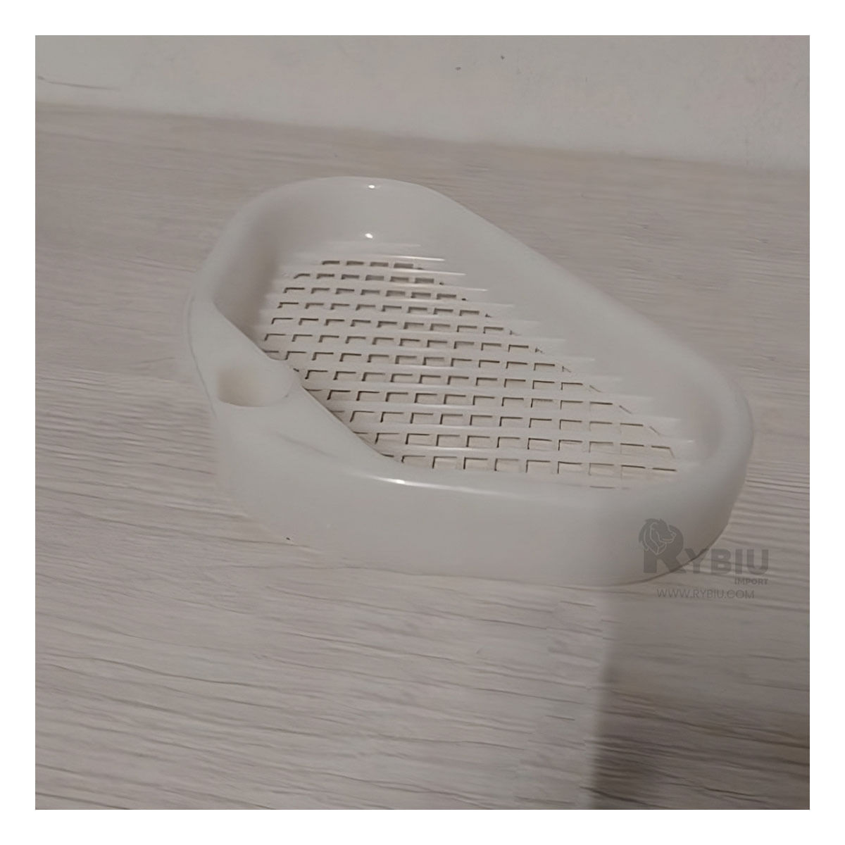 Esquinero con 4 Divisiones de de 2.6m en Blanco Y+Stickers