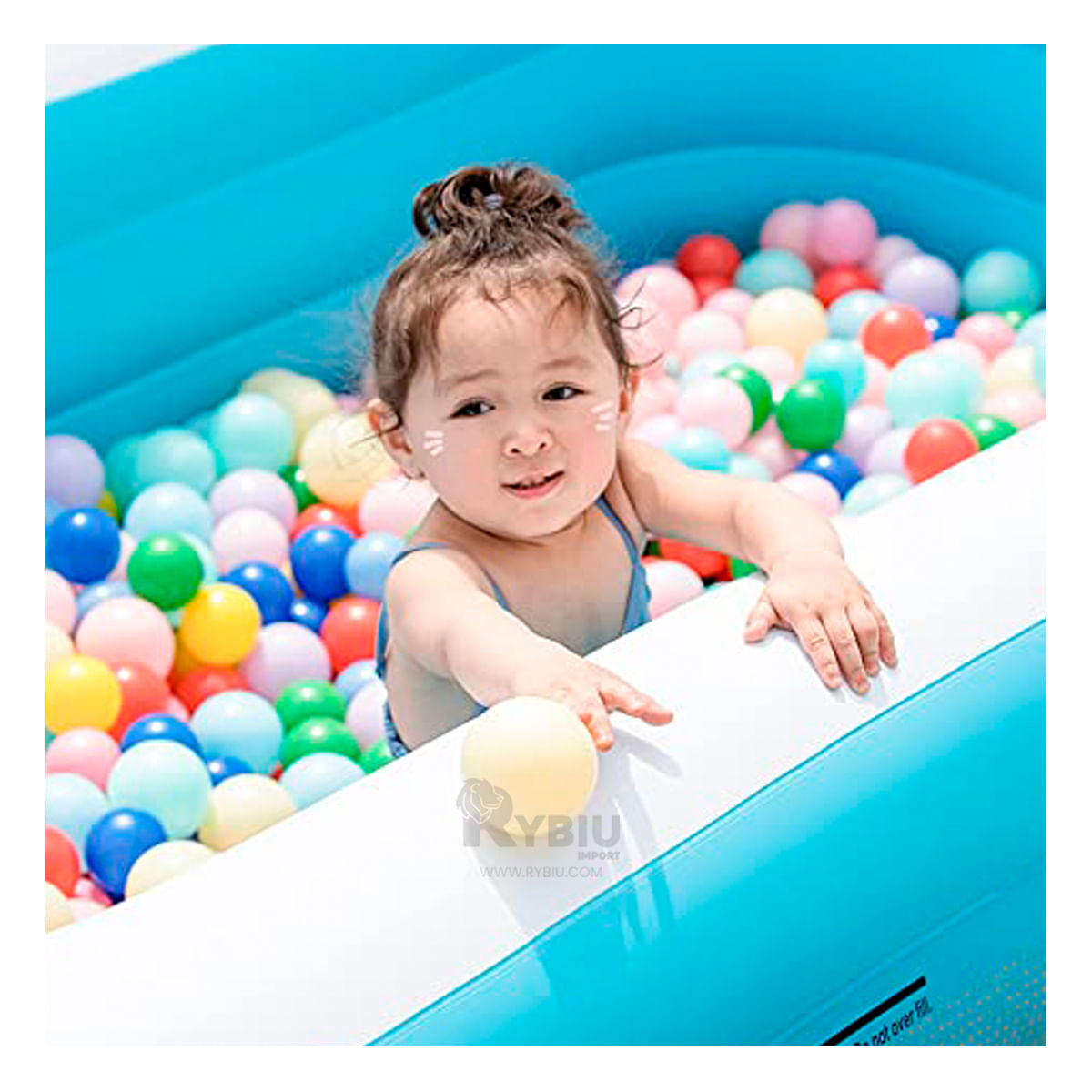 Piscina Ideal para Familia en Celeste Y+Papel de Regalo