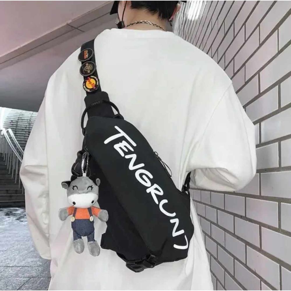 Mochila Urbana Cruzada de Pecho de Hombre y Mujer Bolsa de Hombro - Negro Mochila Urbana Cruzada de Pecho de Hombre y Mujer Bolsa de Hombro - Negro