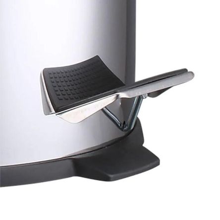 Basurero a piso con pedal de 12 litros marca Cobra AC-A71112 Basurero a piso con pedal de 12 litros marca Cobra AC-A71112