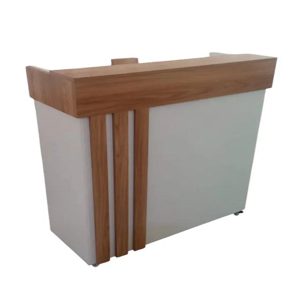 Counter Para Recepción con Ruedas