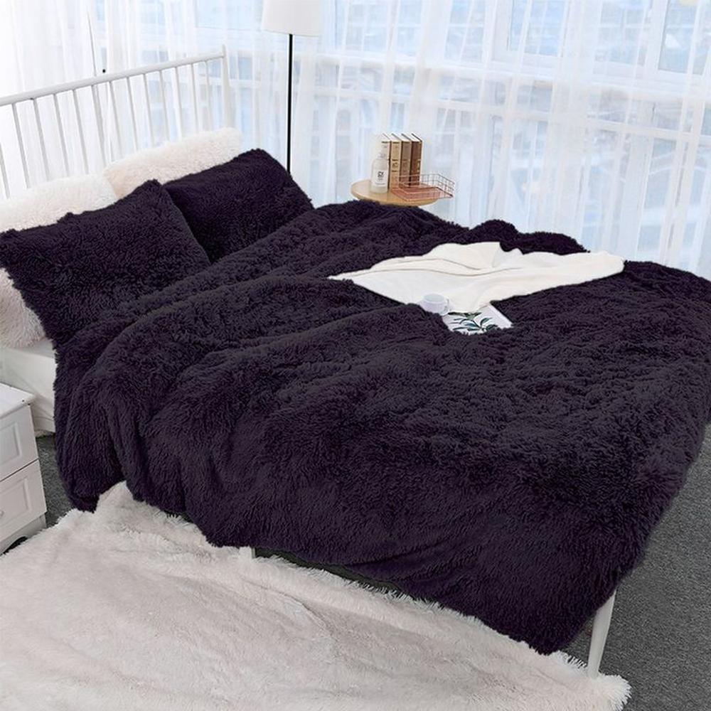 cubrecama 1.5 plz peluche corto negro