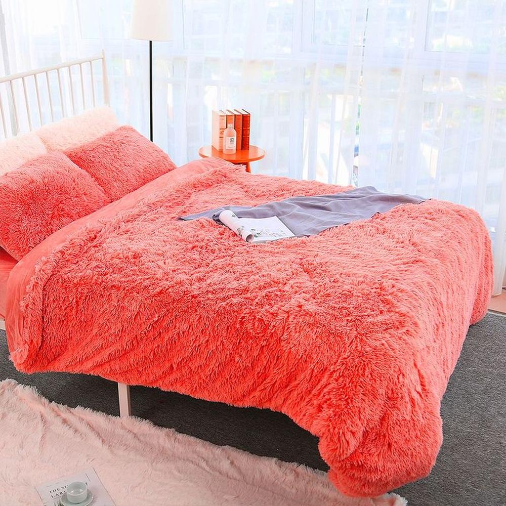 Cubrecama peluche corto queen size rojo