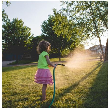 Manguera de riego, 10m reforzada 3 capas con chiflón de riego Verde Manguera de riego, 10m reforzada 3 capas con chiflón de riego Verde