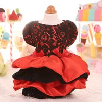 VESTIDO GLOBO ROJO ENCAJE NEGRO - PERRO GATO - TALLA M
