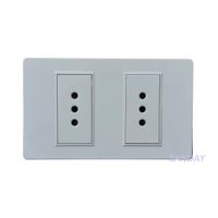 TOMACORRIENTE DOBLE 3 EN LINEA PLACA BLANCA Y DADOS BLANCOS SANDAY