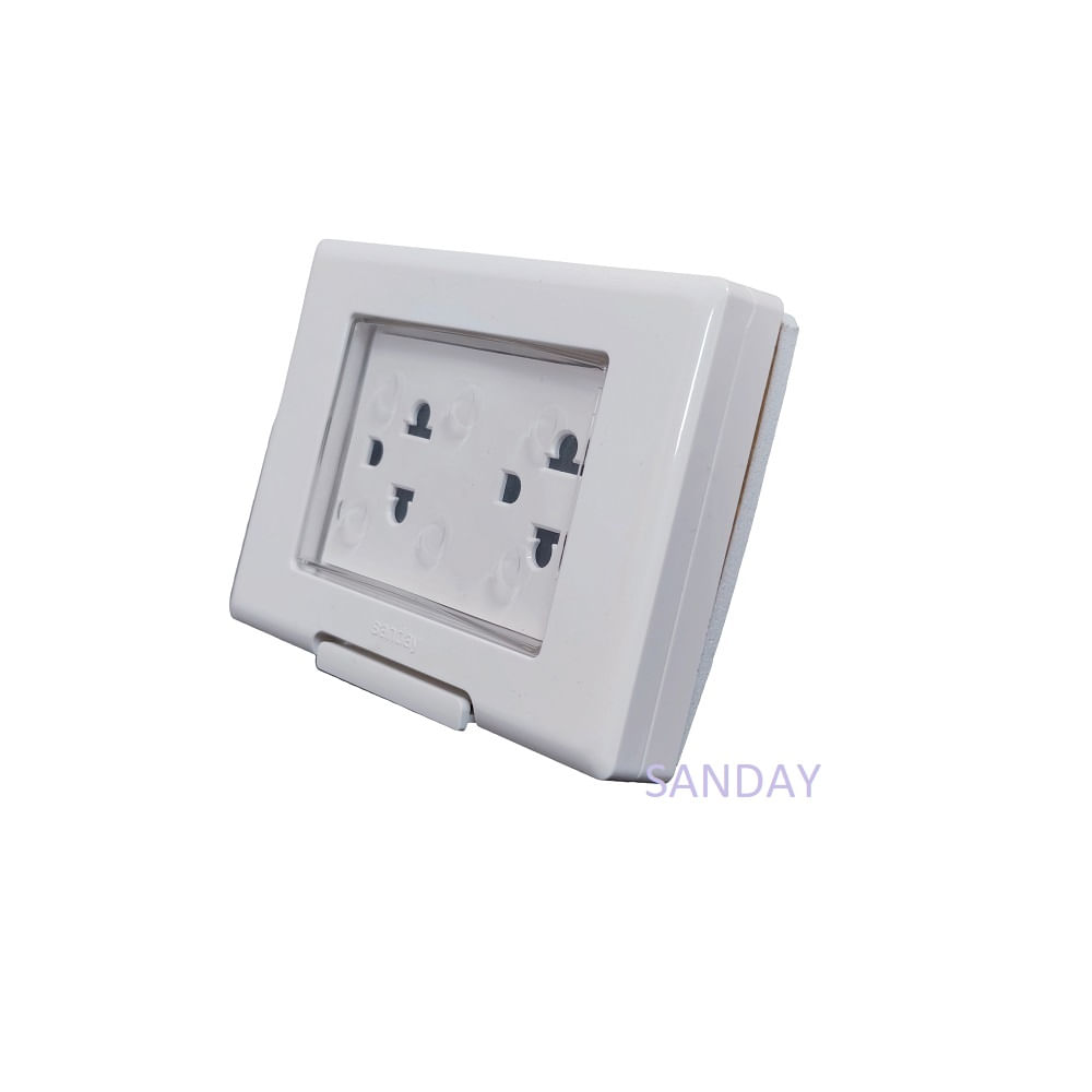 TAPA INTEMPERIE A PRUEBA DE AGUA CON TOMACORRIENTE DUPLEX UNIVERSAL TAPA BLANCA Y DADO BLANCO SANDAY TAPA INTEMPERIE A PRUEBA DE AGUA CON TOMACORRIENTE DUPLEX UNIVERSAL TAPA BLANCA Y DADO BLANCO SANDAY